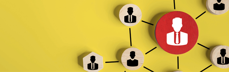 Márkaépítés B2B környezetben a Maximum Business programja szerint: B2B pozicionálás, az álomvevők elemzése, a konkurenciavizsgálat és az értékesítési tölcsér strukturált lépéseinek kialakítása.